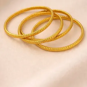 Majexia Classic Gold Bangles Set