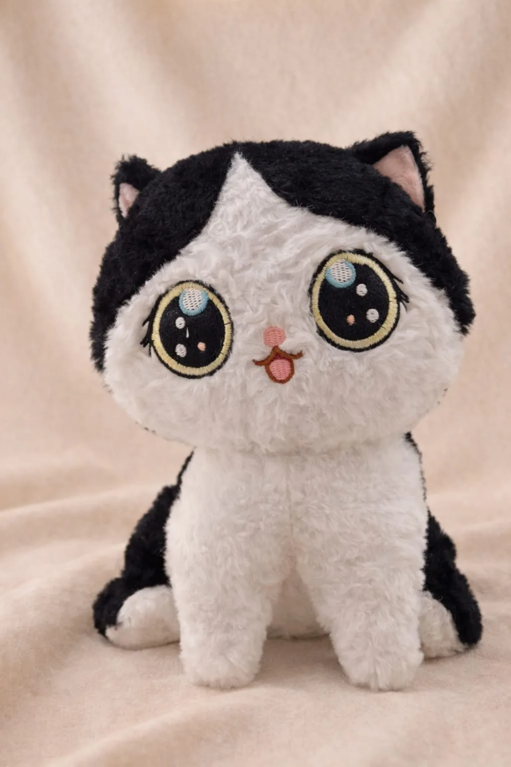 Majexia Cute Kitty Plush Toy